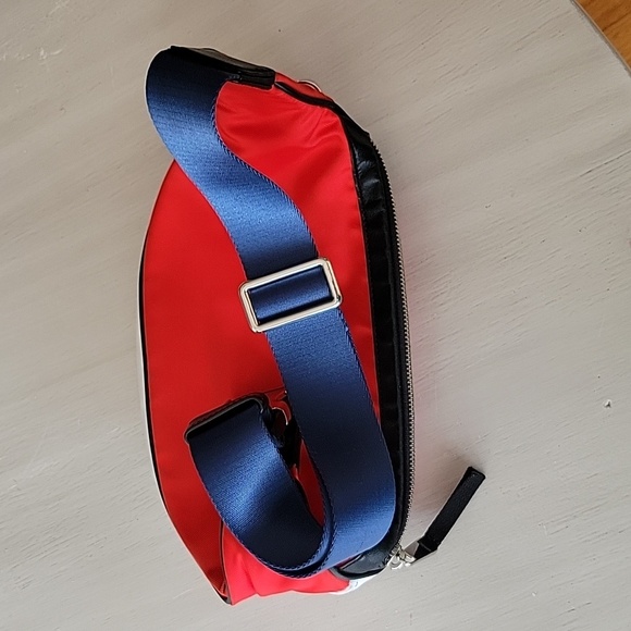 Marc Jacobs Belt Bag - Picture 4 of 10